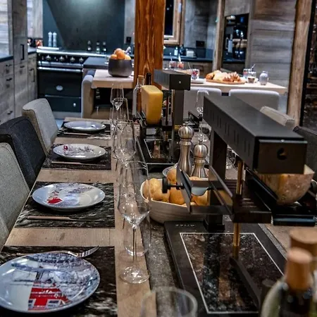 Alpine Dream Chalet In צרמט